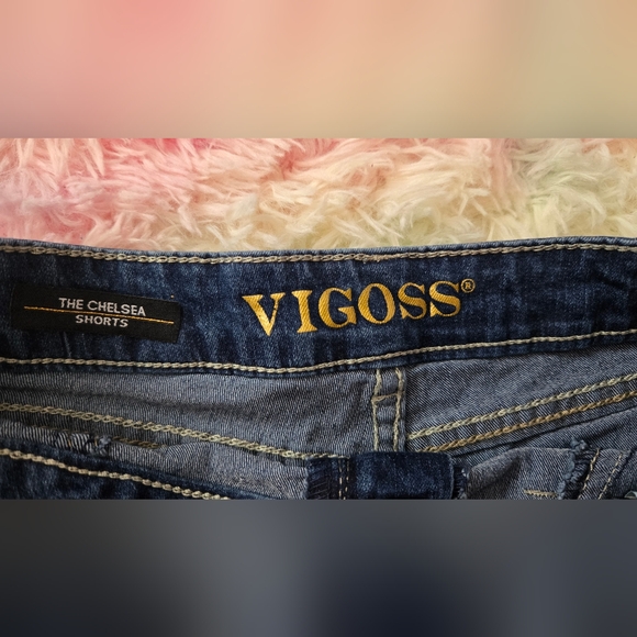 Vigoss Embroidered Shorts - Picture 4 of 5